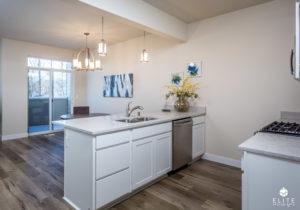 Kitchen/Dining- middle unit